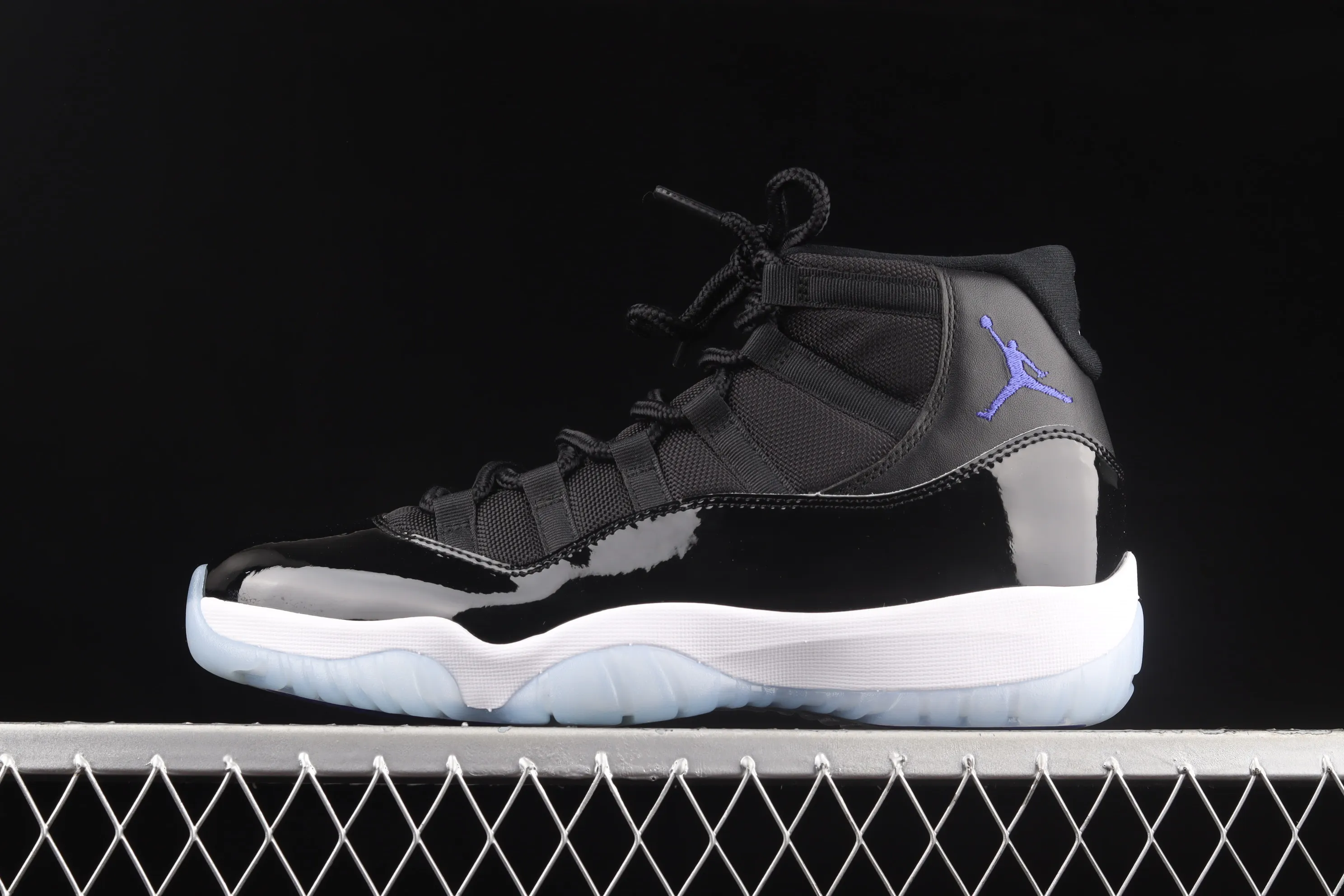 All categories Air Jordan Jordan series basketball shoes Air Jordan 11 F version Air Jordan 11 Space Jam AJ11 Joe 11 slam dunk 378037-003